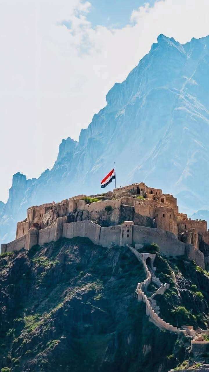هذا ما قاله زعيم الحوثيين عن حصار مدينة تعز؟!