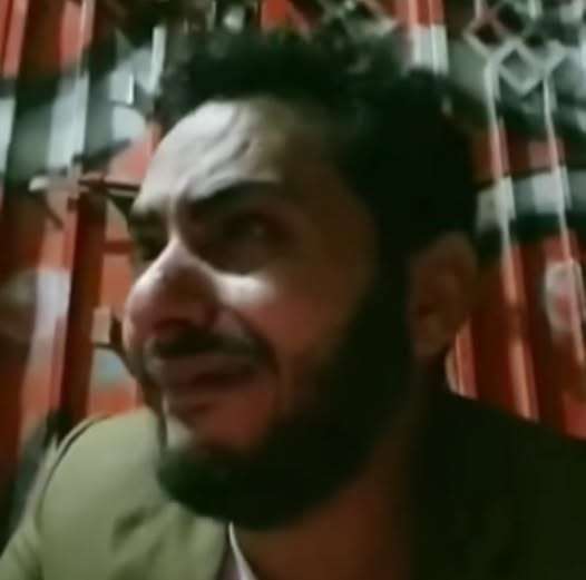 مشهد صادم في صنعاء.. شاب يجهش بالبكاء من شدة البرد بعد عجزه عن شراء بطانية