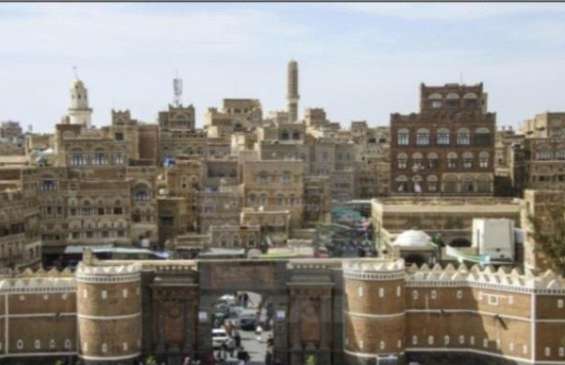 رجل يحرق نفسه بسبب هذا الأمر