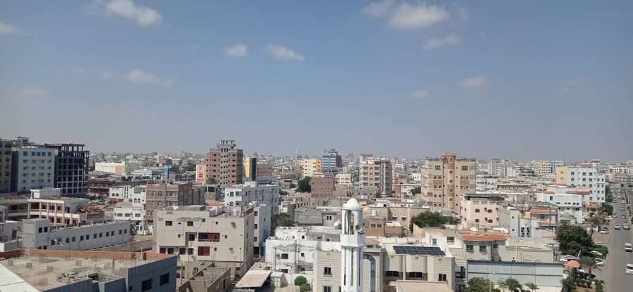 طرد طلاب ثانوية بعدن والسبب صادم