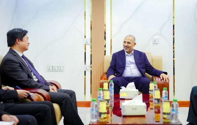 عدن تحتضن مباحثات حول التنمية والاستثمار