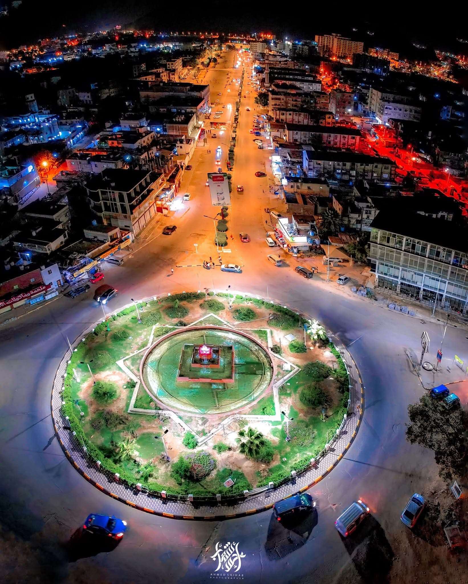 رئاسة الجمهورية تهاجم عيدروس الزبيدي بسبب هذا القرار