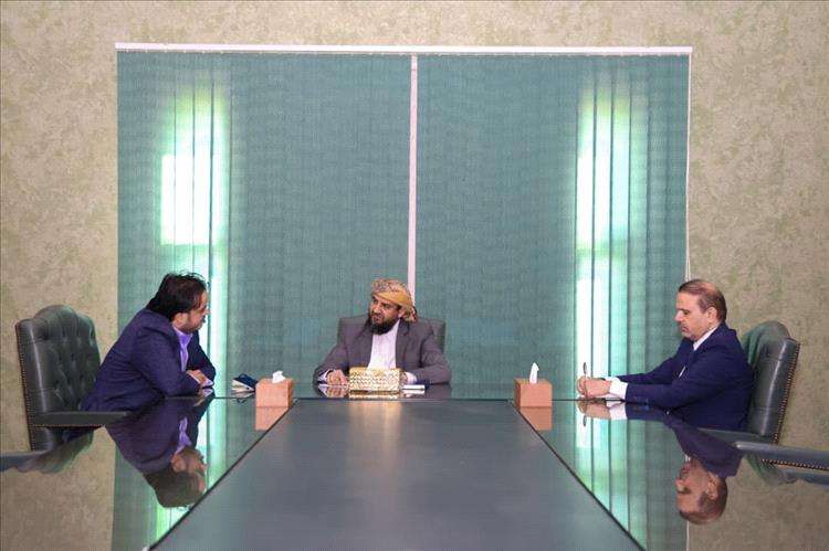 وزير الكهرباء يتحدث عن مشاريع سيتم تنفيذها بعدن