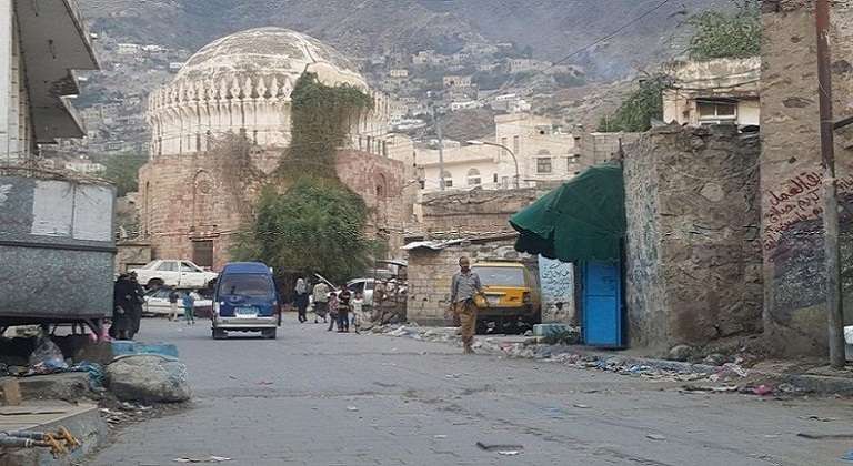 تفجير عبوة ناسفة أمام مقر الإصلاح في تعز