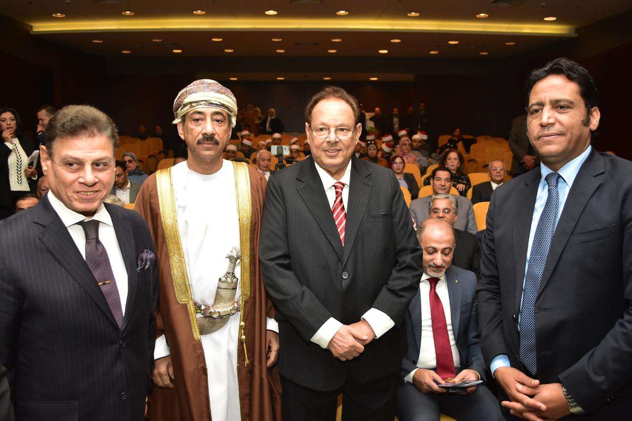 الرئيس علي ناصر محمد يحضر احتفالية اليوم العالمي للغة العربية بالقاهرة